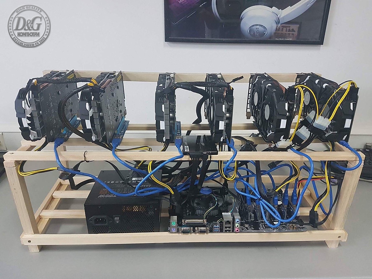 Копач за криптовалути с 6 GPU RTX 3090 24GB